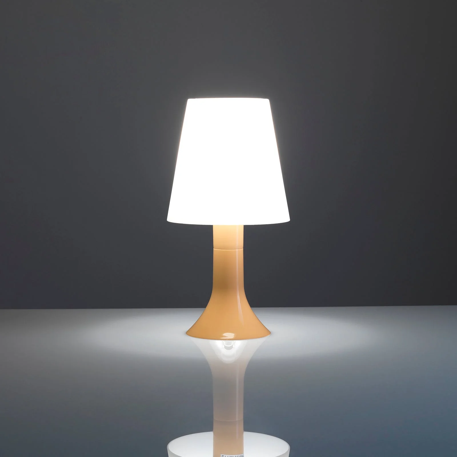 Lampada da tavolo KIRK - Image 2